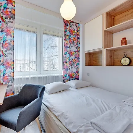 公寓 Rent A Flat - Korzeniowskiego St. *
