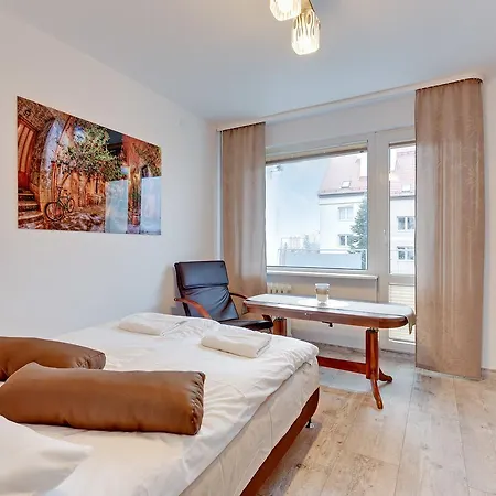 Rent A Flat - Korzeniowskiego St. 公寓
