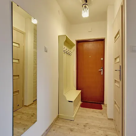 Rent A Flat - Korzeniowskiego St. 公寓