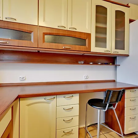 Rent A Flat - Korzeniowskiego St. 公寓